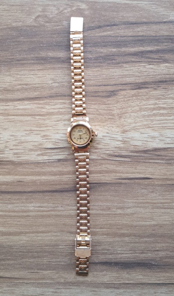 Watch Golden Stsa